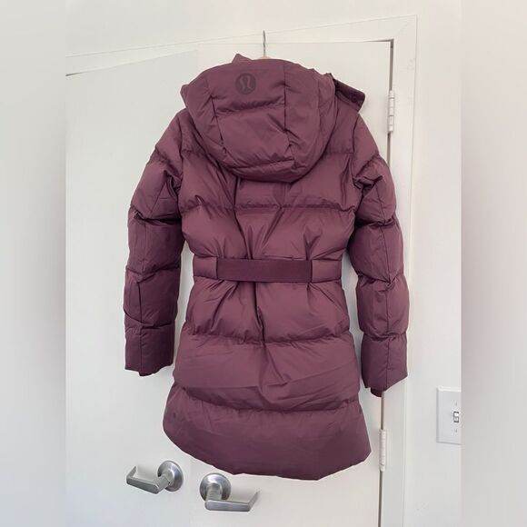 NWT Lululemon Wunder Puff Waist Jacket Cassis Women Size 4 MSRP$328 - Picture 5 of 16